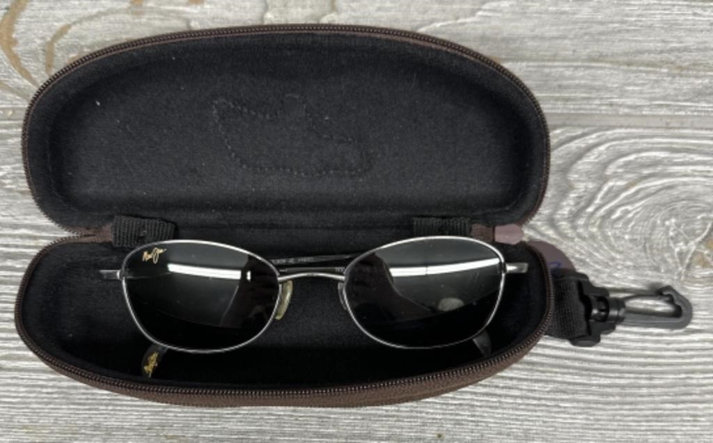 Maui Jim Titanium Gun Metal Sunglasses W/Case