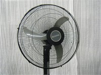 Working Oscillating stand fan