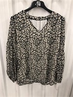 Size Large Women's Top