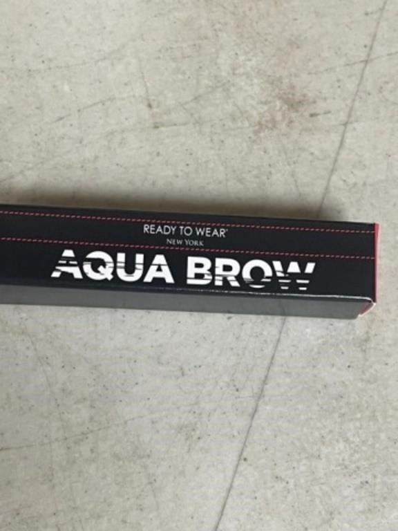 RTW AQUA BROW LIGHT