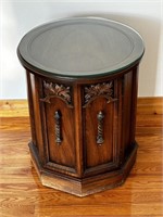 OAK DRUMTABLE END TABLE 18 X 21 INCHES