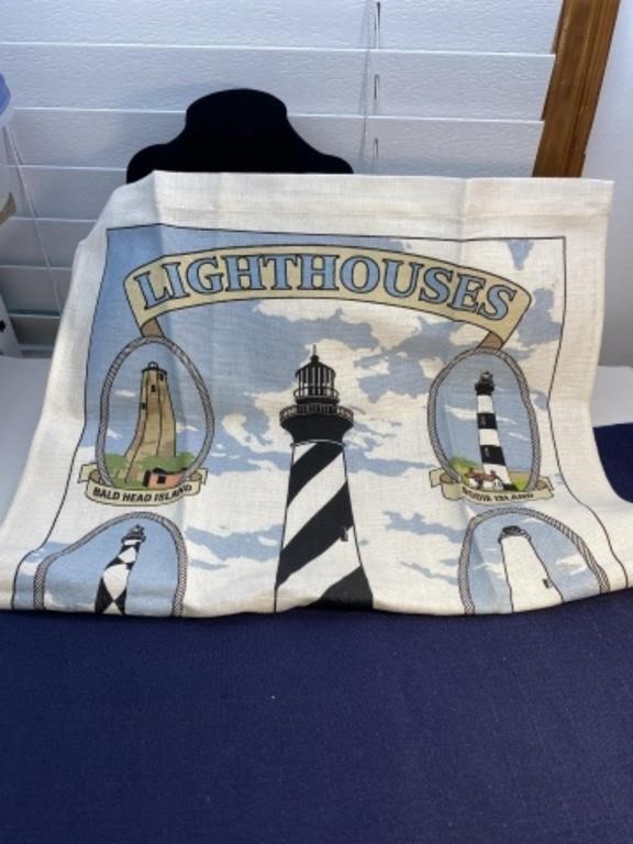 Tea towel of North Carolina lighthouses