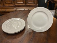 S/4 White Pfaltzgraff Dinner Plates