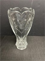 Crystal raised heart vase, 11in tall