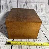 Wooden dovetailed recipe box