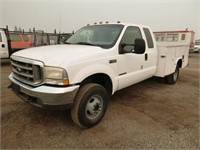 2000 Ford F350 4x4 Extra Cab Utility Truck