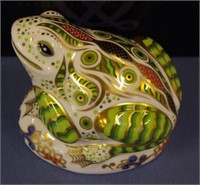 Royal Crown Derby 'Toad' paperweight