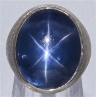 Man's star sapphire and 18K white gold ring