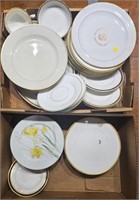 2 BOXES OF VARIOUS PLATES