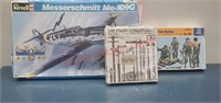 3 vintage military model kits (see pictures for