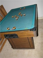 Billard table with accessories