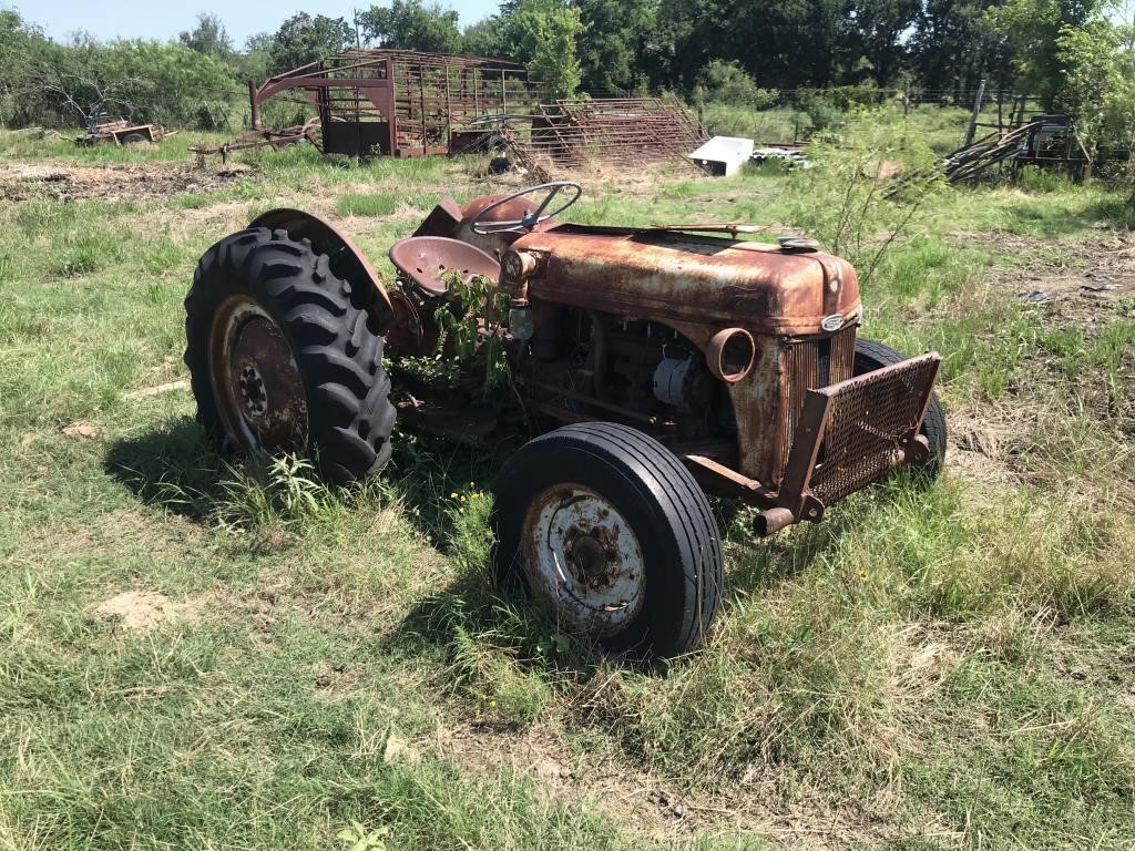 Ford tractor