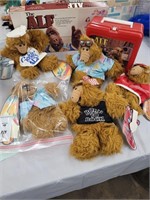 ALF Puppets, Lunch Box (no thermos) and Board Game