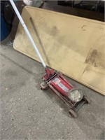 2 1/2 ton Moto master Jack working condition