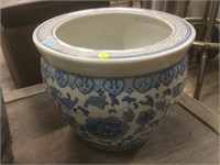 Asian Ceramic Pot - Blue/White