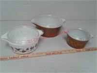 3 piece Pyrex casserole dish set with lids