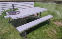 PICNIC TABLE- PLASTIC TOP WITH METAL BASE