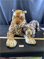 Stuffed Cheetas - sorry no Cheeto's ;)