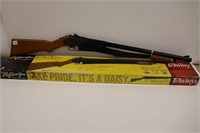 NEW DAISY PUMP GUN BB GUN MODEL 25
