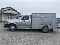 1997 Ford F350 Service Truck - Title