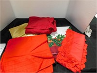 misc. Christmas linens