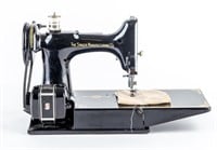 Vintage Singer Featherweight Sewing Machine