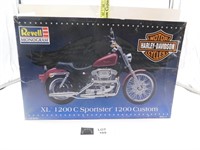 REVELL HARLEY DAVIDSON XL 1200 SPORTSTER,