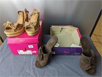 2 Pair Womens Shoes- Both Size 8 1/2
