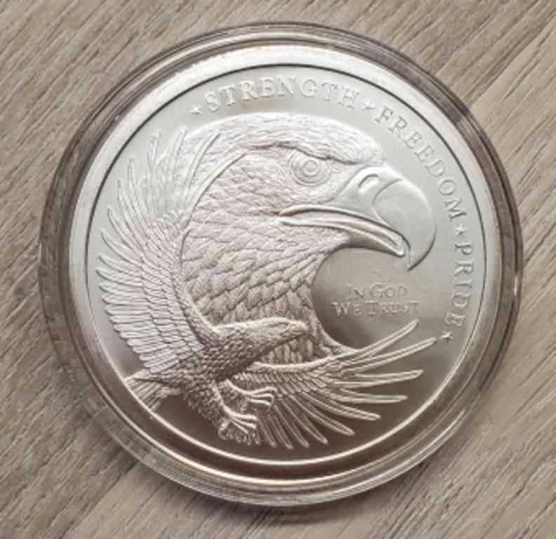 5 oz Silver Bald Eagles/Flag Round