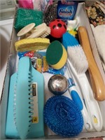Sponges, Other Cleaning Items