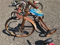 Old Tricycle, Blue Seat(O)