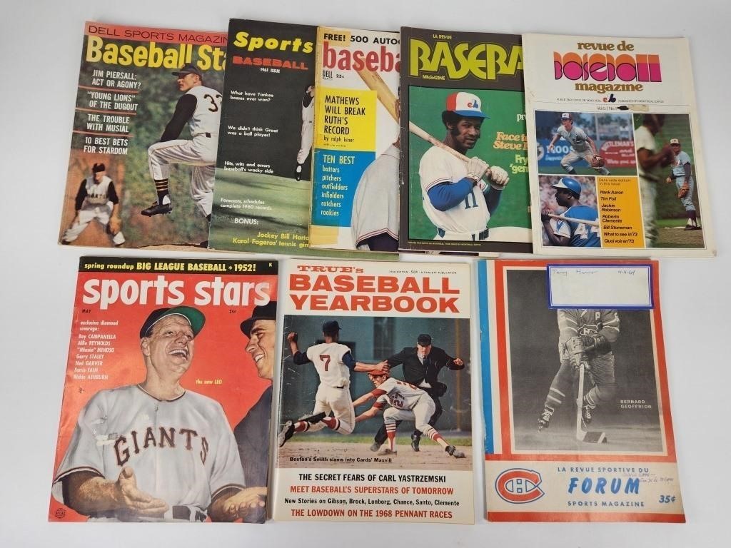 (8) VINTAGE BASEBALL YEARBOOK / MAGAZINES