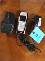 Vintage Sprint Nokia phone, charger & case