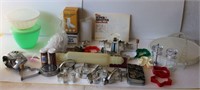 Vintage Cookie Cutters Kitchen Ware Lot