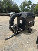 Agrifab Leaf Vacuum, Briggs & Stratton Engine