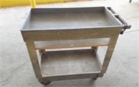 RUBBERMAID ROLLING SHOP CART