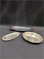 3 serving trays