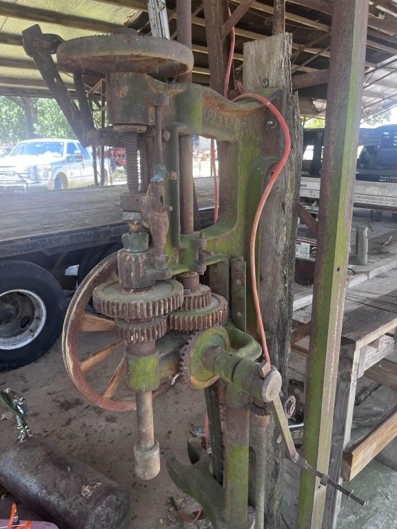 Cannady auto mfg Co. Antique drill press