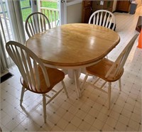 Kitchen Table + 4 Chairs
