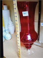 Maroon glass vase