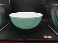 VINTAGE PYREX TEAL COLOURED MIXING BOWL