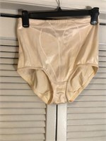 VINTAGE PLAYTEX SHAPEWEAR XL