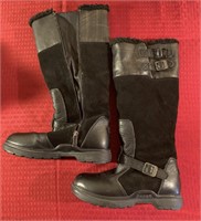 Women’s 7 1/2 black boots