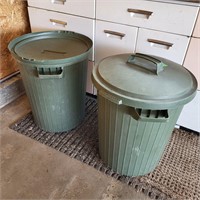 G407 Two garbage cans