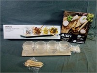 New in Packages Stokes Serving Board Set plus 4