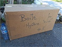 Grande boîte mystère avec 40 items