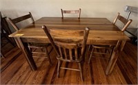AMISH HAND MADE TABLE (4) CHAIRS