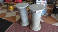 (2) Ceramic Pillars