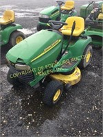 JOHN DEERE LT155 TWIN TOUCH AUTOMATIC RIDING MOWER