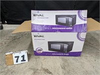 New Rival Microwave Oven